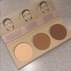 Sei Bella- Contour Palette- Light to Medium